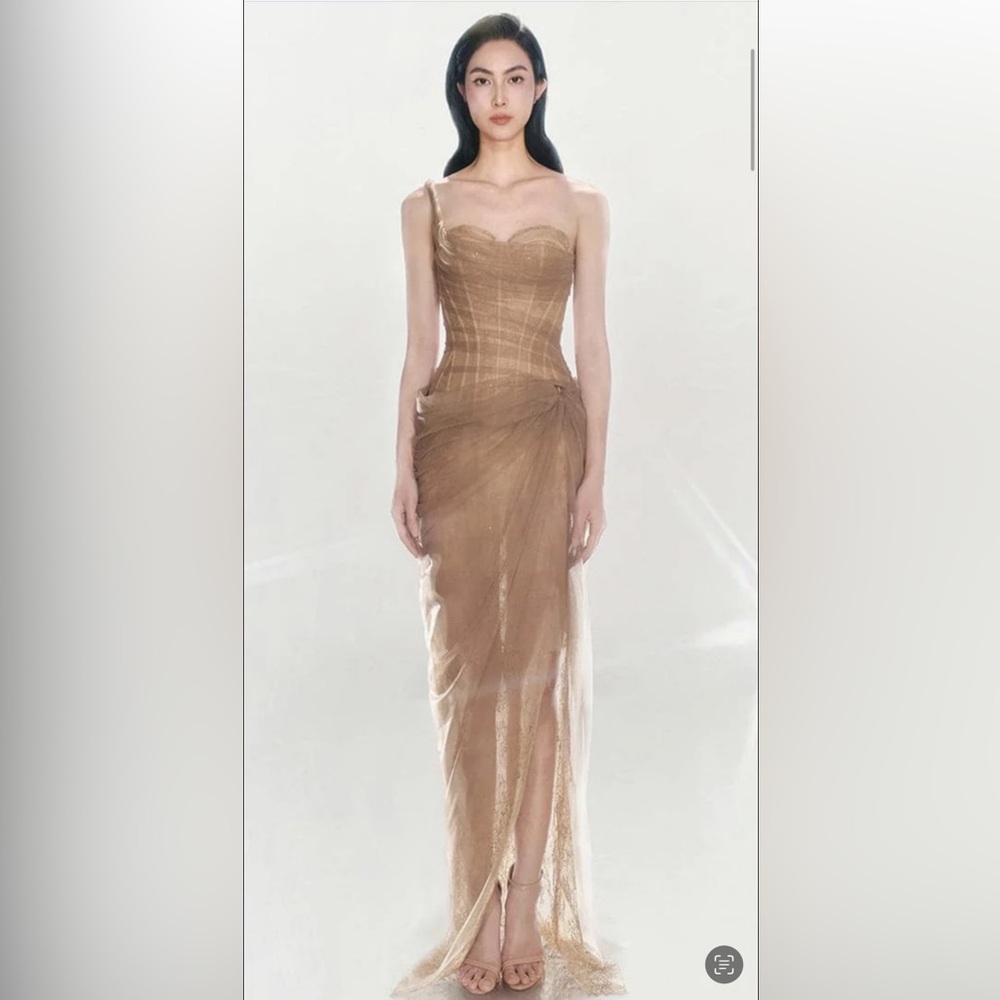 Cult Gaia Tan Sheath Dress Sweetheart Neckline Strapless